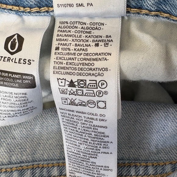 Levi's Women's Size 30x31 '94 Baggy Straight Leg & Distressed Jeans Medium Wash - Picture 9 of 9